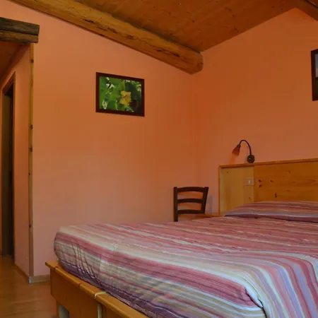 Agriturismo Torrazzetta Farm stay *